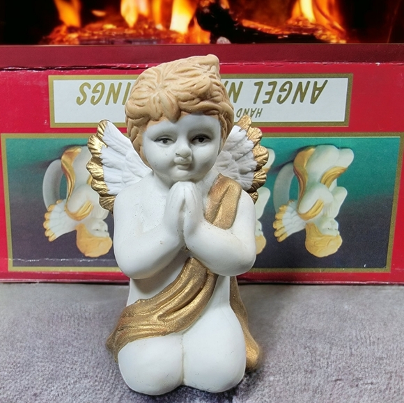 World Bazaars Porcelain Bisque Angel Napkin Holders (Set of‎ 4) - Picture 5 of 7